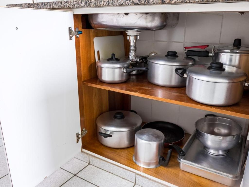 Apartamento Espacoso Com Ar Condicionado E Wi-Fi, A 100 Metros Da Praia - Edificio Estoril Ubatuba Bagian luar foto