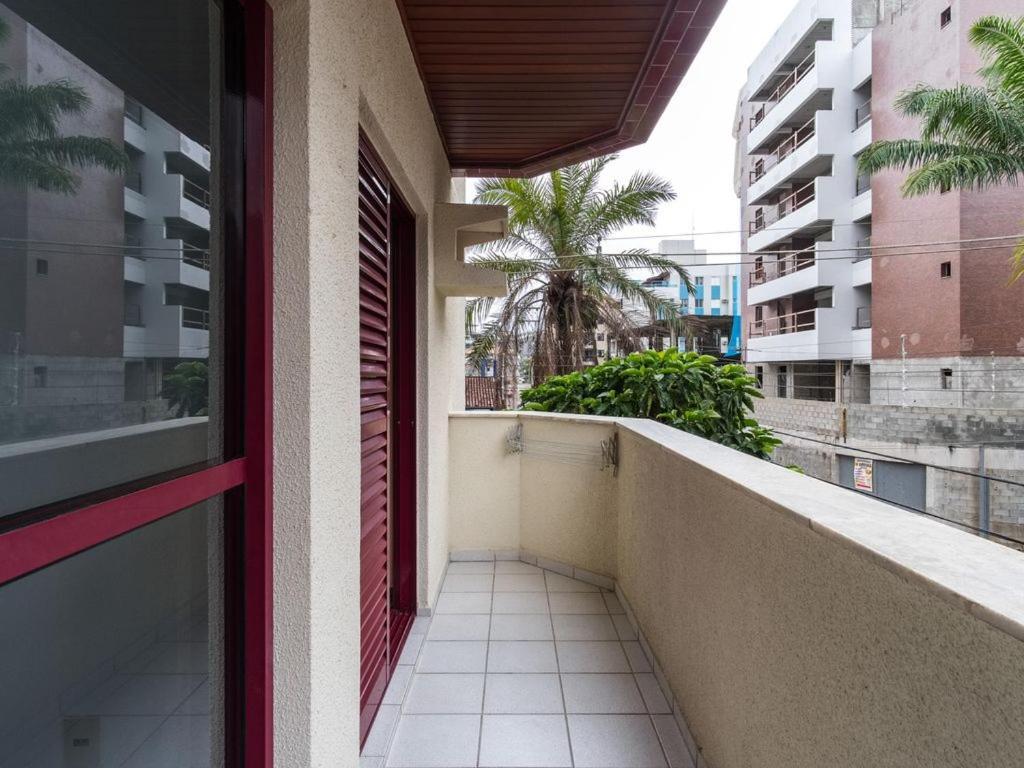 Apartamento Espacoso Com Ar Condicionado E Wi-Fi, A 100 Metros Da Praia - Edificio Estoril Ubatuba Bagian luar foto